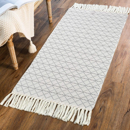 Boho Bathroom Rug, Boho Rug Kitchen Runner Washable Bath Rug, Woven Small Cotton Bohemian Tribal Farmhouse Tassel Moroccan Boho Bath Mat for Bedroom Hallway 2'X4.3'