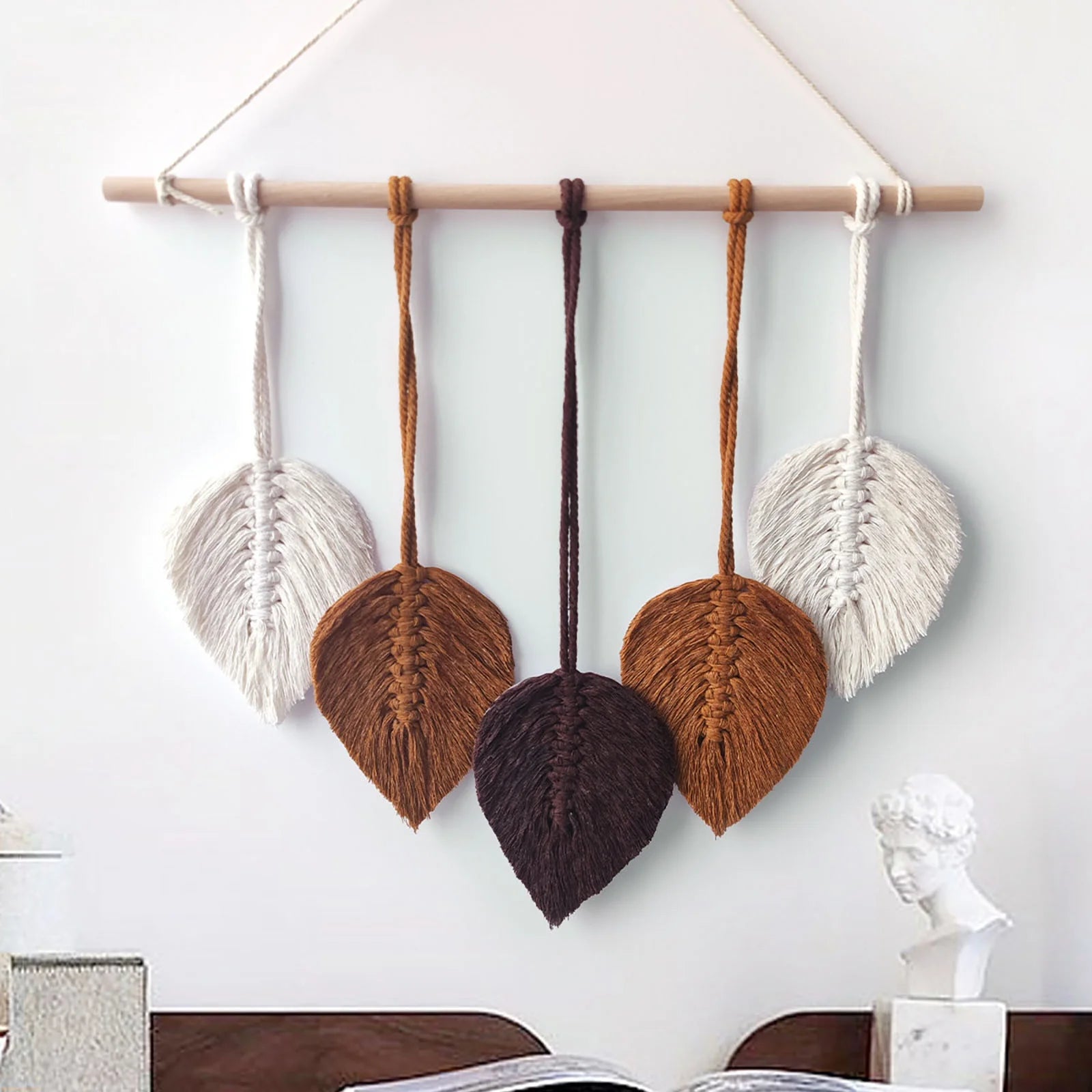 Wall Hanging Feather Boho Wall Decorwoven Leaf Tassels Decoration Cotton Ornaments Tapestry Room Decor for Bedroom Living Room Apartment Porch ,