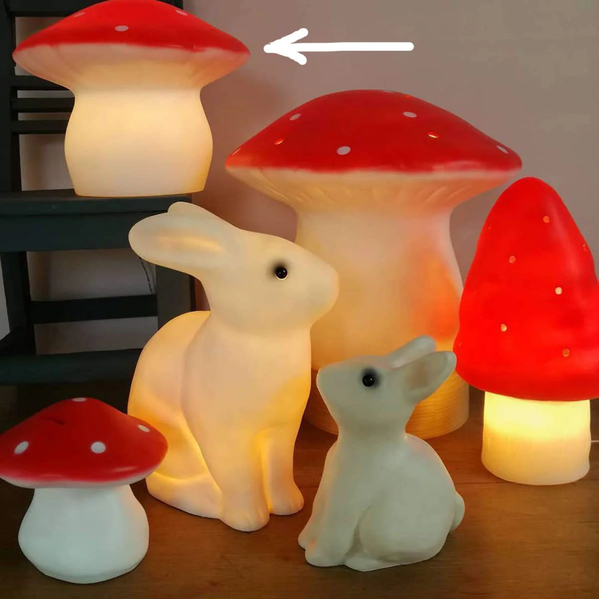 Heico Medium Mushroom LED Lamp, Red