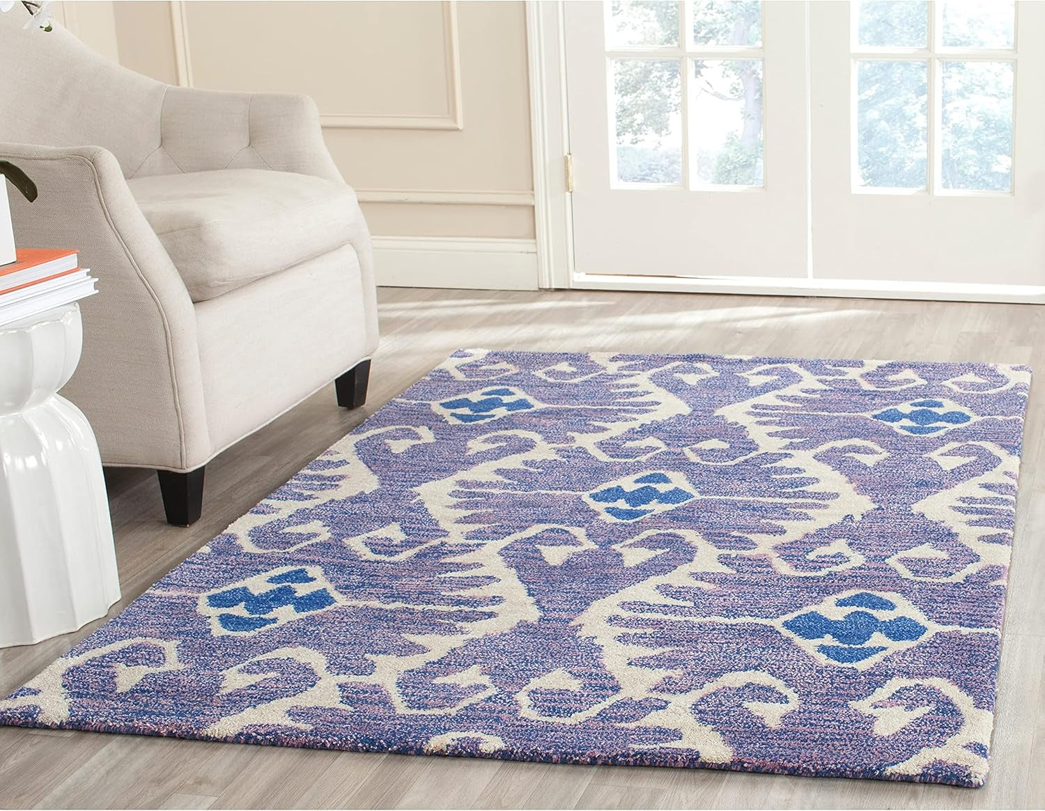 Wyndham Collection Accent Rug - 2'6" X 4', Royal Blue & Ivory, Handmade Modern Wool, Ideal for High Traffic Areas in Entryway, Living Room, Bedroom (WYD323C)