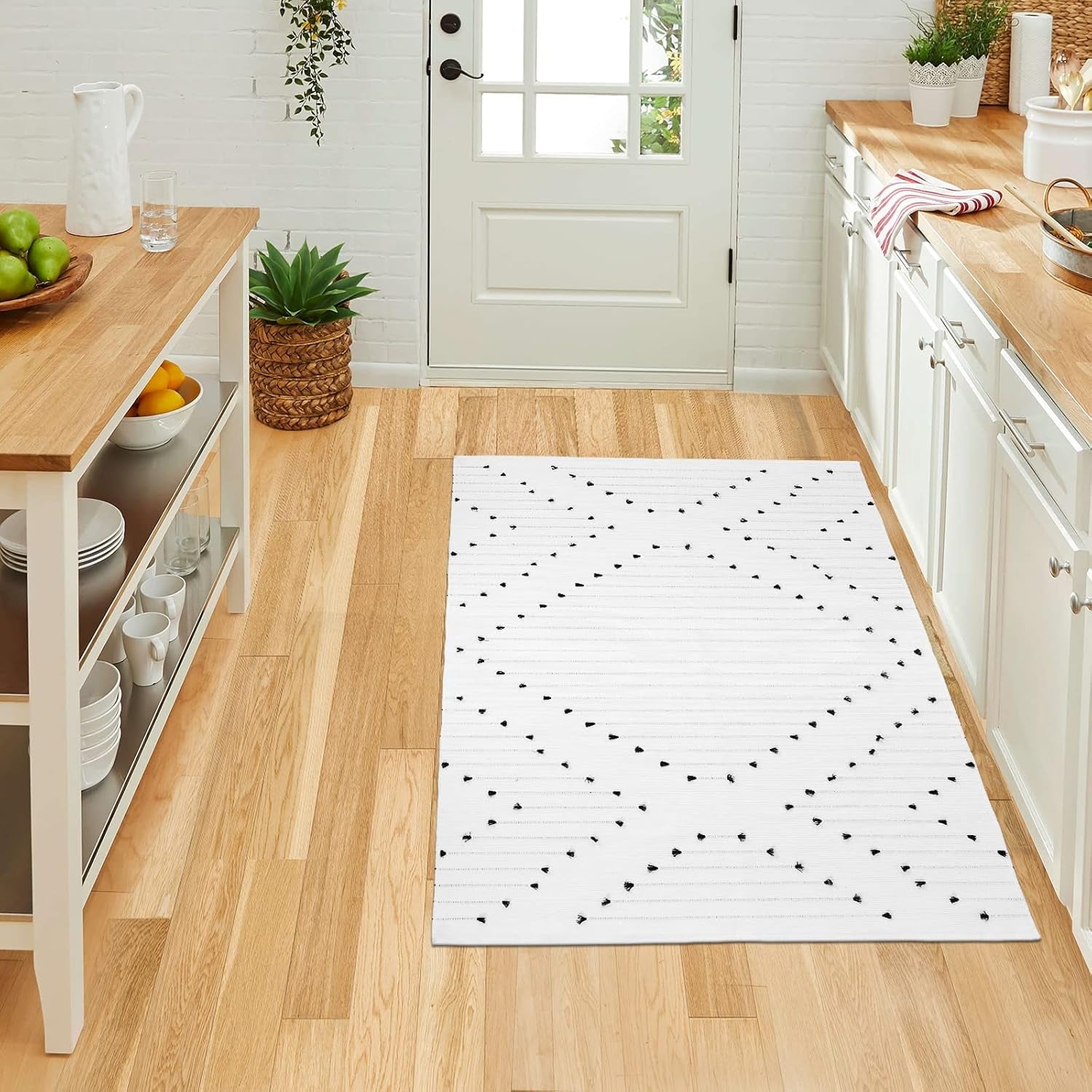 Boho Area Rug, 3'X5' White Geometric Kitchen Rug Cotton Moroccan Farmhouse Carpet, Machine Washable Indoor Outdoor Rug for Patio Entryway Living Room Bedroom Decor