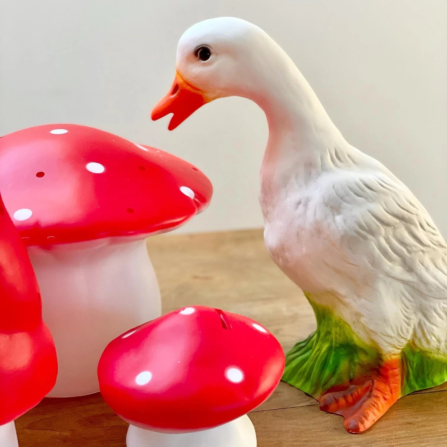 Heico Medium Mushroom LED Lamp, Red