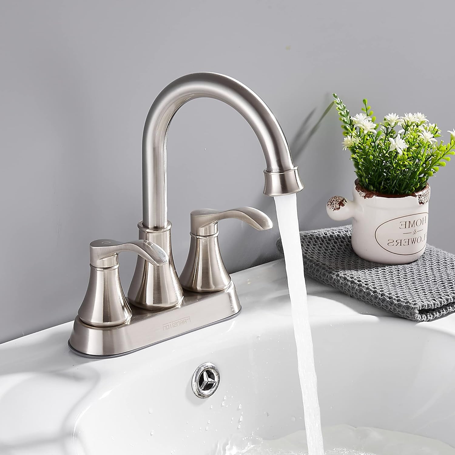 8 Inch 2 Handles 3 Holes Antique Bathroom Faucet Widespread Bathroom Sink Faucet Pop up Drain with Overflow Lavatory Faucet Vintage Bathroom Faucet