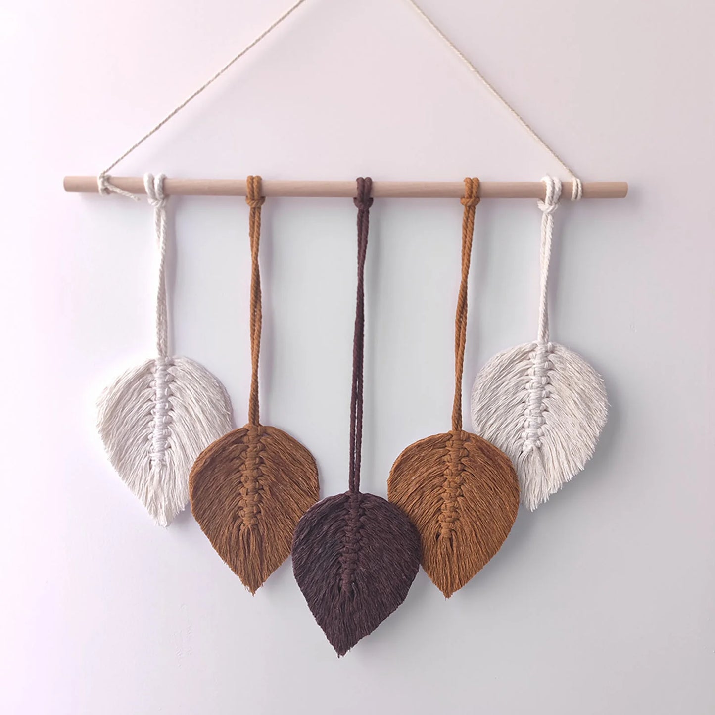 Wall Hanging Feather Boho Wall Decorwoven Leaf Tassels Decoration Cotton Ornaments Tapestry Room Decor for Bedroom Living Room Apartment Porch ,