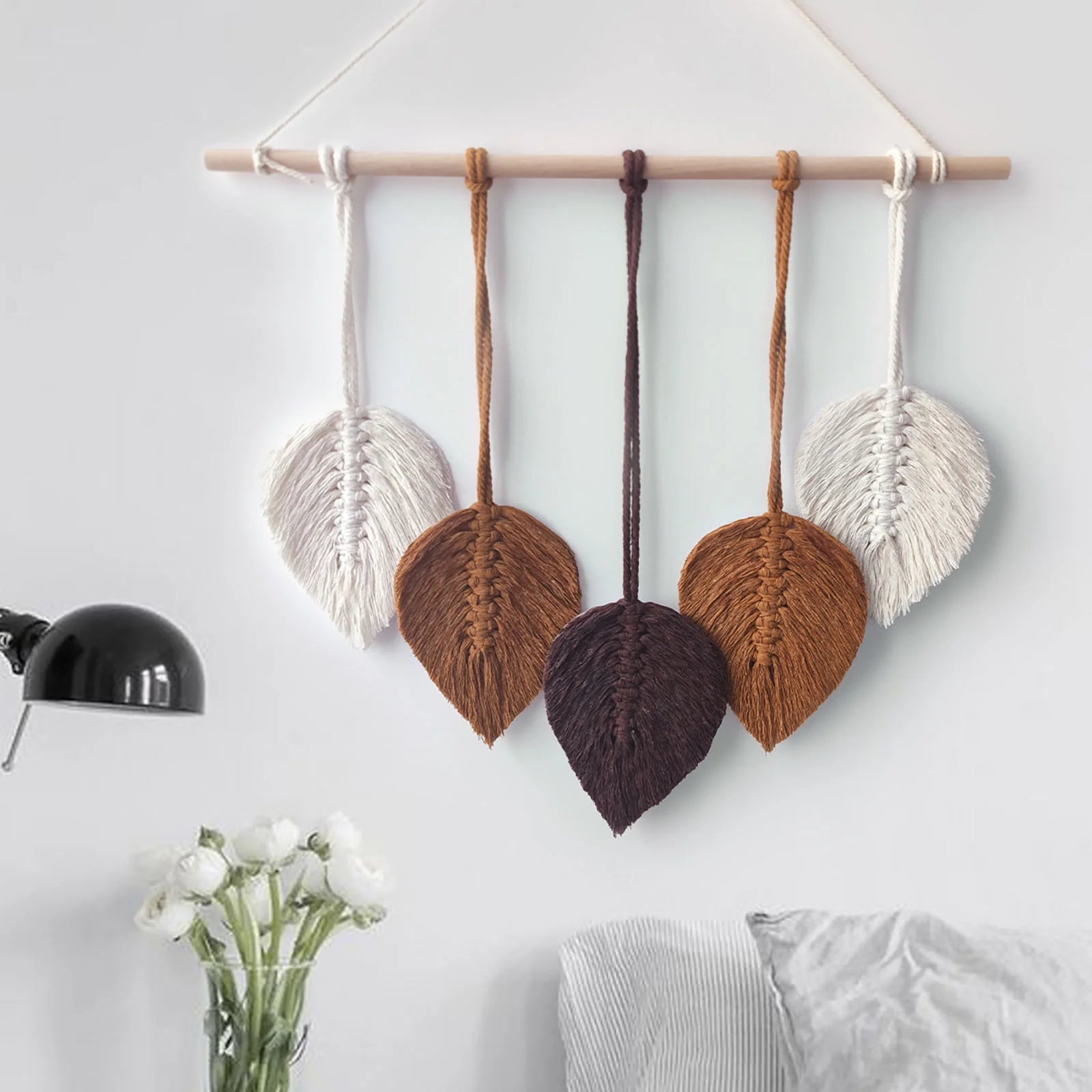 Wall Hanging Feather Boho Wall Decorwoven Leaf Tassels Decoration Cotton Ornaments Tapestry Room Decor for Bedroom Living Room Apartment Porch ,